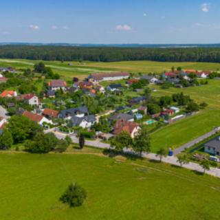 Prodej stavební parcely 1035 m² Lipí
