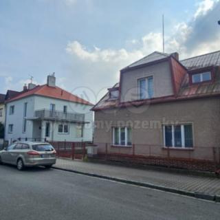 Pronájem rodinného domu 110 m² Pardubice Studánka, Ve Stezkách