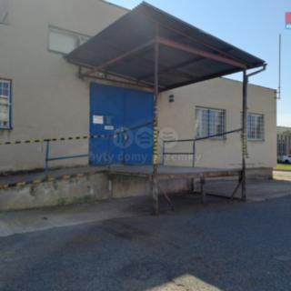Pronájem skladu 622 m² Brno Černovice, Hájecká