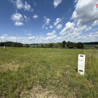 Prodej stavební parcely 1 400 m² Veliš