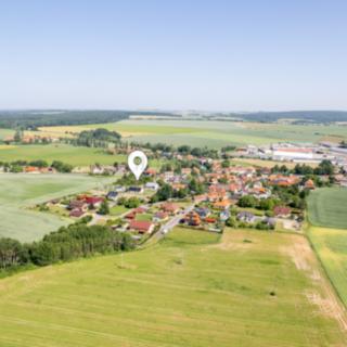 Prodej stavební parcely 1726 m² Výrov