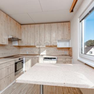 Prodej bytu 3+1 78 m² Líšnice