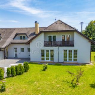 Prodej rodinného domu 340 m² Popovičky, Na Skalce