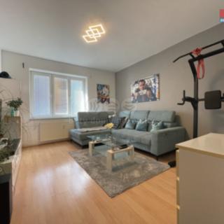 Pronájem bytu 3+kk 48 m² Ostrava Mariánské Hory, Mojmírovců