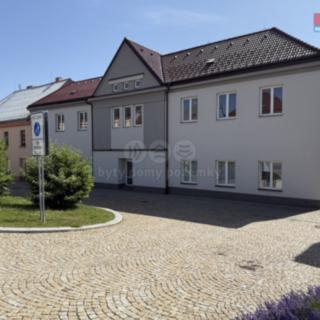 Pronájem obchodu 260 m² Nasavrky, Náměstí