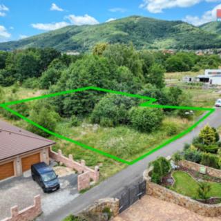 Prodej stavební parcely 1902 m² Krupka