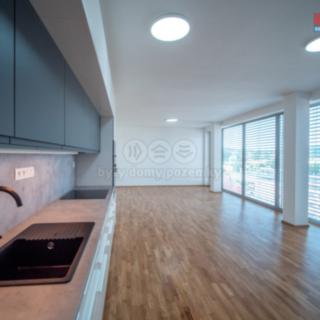 Prodej bytu 3+kk 99 m² Zlín, Lorencova