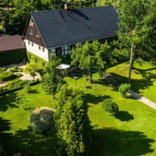 Prodej rodinného domu 350 m² Bulovka