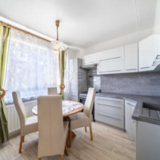 Prodej bytu 3+1 69 m² Rokycany Nové Město, Pražská