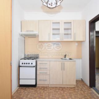 Prodej bytu 2+1 43 m² Havířov Šumbark, Nákupní