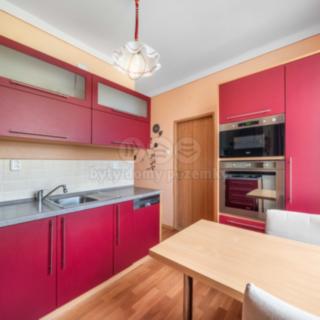 Prodej bytu 2+1 56 m² Hrádek