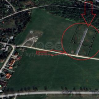 Prodej stavební parcely 6923 m² Hradištko