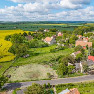 Prodej stavební parcely 1 977 m² Krásný Dvůr Němčany