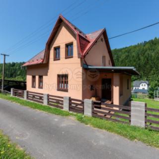 Prodej rodinného domu 228 m² Stříbrná