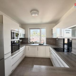 Pronájem rodinného domu 144 m² Havraň Saběnice