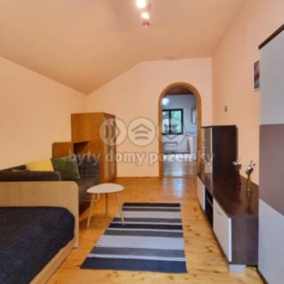 Pronájem bytu 1+1 63 m² Karlovy Vary, K Letišti