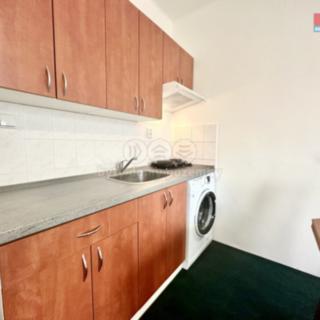Pronájem bytu 1+kk, garsoniery 25 m² Kladno