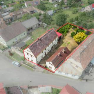 Prodej rodinného domu 270 m² Libochovany