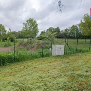 Pronájem stavební parcely 897 m² Pardubice Cihelna