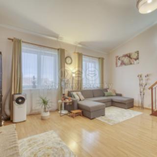 Prodej bytu 3+kk 78 m² Šestajovice, Komenského