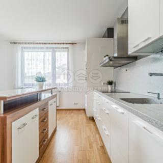 Prodej bytu 3+kk 82 m² Čeladná