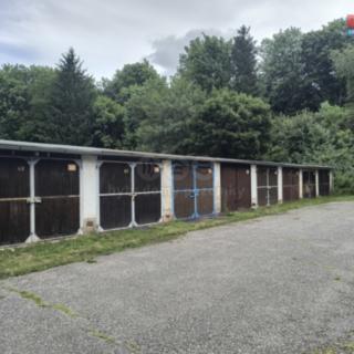 Pronájem garáže 18 m² Slaný, Ouvalova