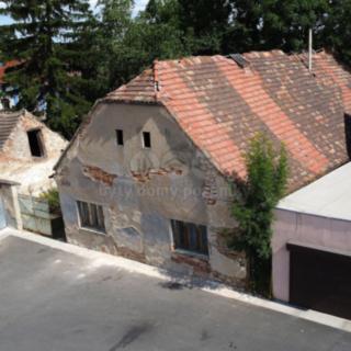 Prodej rodinného domu 132 m² Velim, náměstí Obránců míru
