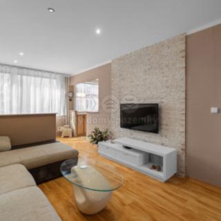 Pronájem bytu 3+1 59 m² Kladno Kročehlavy, Benešovská