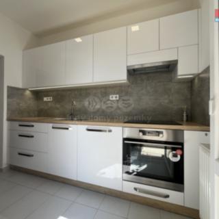 Pronájem bytu 3+1 75 m² Napajedla