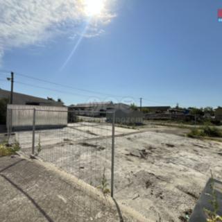Pronájem komerčního pozemku 2 559 m² Tlumačov