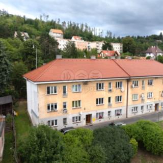 Prodej bytu 4+1 86 m² Nižbor, Pod Nádražím