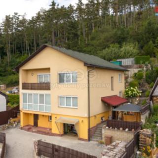 Prodej rodinného domu 277 m² Králův Dvůr