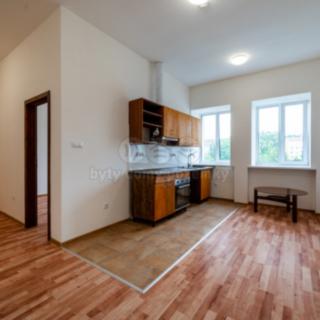 Pronájem bytu 2+kk 46 m² Luby, Revoluční