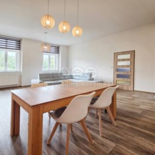 Pronájem bytu 4+1 117 m² Cheb