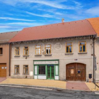 Pronájem obchodu 80 m² Nové Strašecí, Komenského náměstí