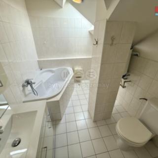 Pronájem bytu 2+kk 39 m² Kladno Švermov, Havlíčkovo nám.