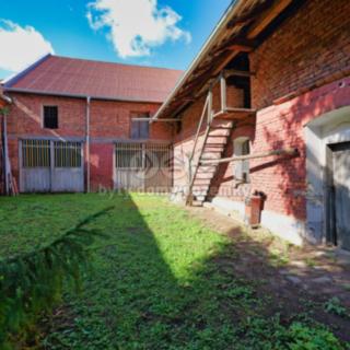 Prodej stavební parcely 1 951 m² Prostějov Žešov
