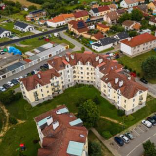 Prodej bytu 1+1 36 m² Sezemice, Spojovací