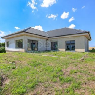 Prodej rodinného domu 194 m² Tršice Hostkovice