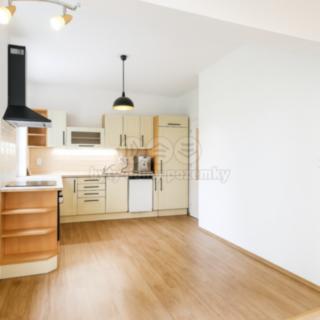 Prodej bytu 3+1 66 m² Karlovy Vary