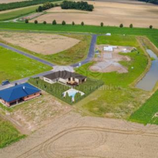 Prodej stavební parcely 1135 m² Troubelice