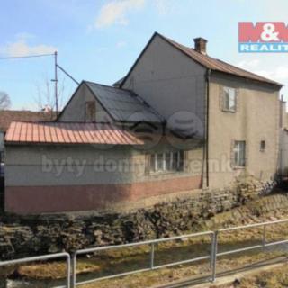 Prodej rodinného domu 102 m² Dvorce