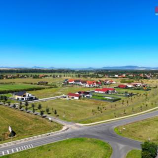 Prodej stavební parcely 2852 m² Vědomice
