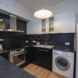 Pronájem bytu 1+kk a garsoniéry 37 m² Hradec Králové Nový, Mrštíkova