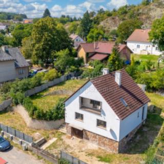 Prodej rodinného domu 221 m² Svatá