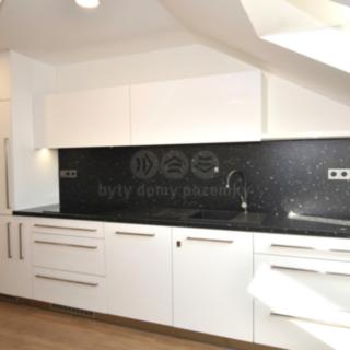 Pronájem bytu 3+kk 82 m² Ostrava Radvanice, Těšínská
