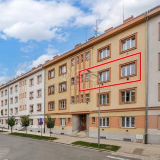 Prodej bytu 2+kk 53 m² Hradec Králové, Bidlova
