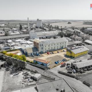 Pronájem výrobního objektu 7 200 m² Slaný, Trojanova