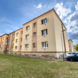 Prodej bytu 1+kk a garsoniéry 32 m² Louny, U Spravedlnosti
