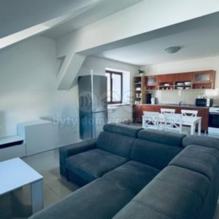 Pronájem bytu 2+1 70 m² Šternberk, Hlavní náměstí